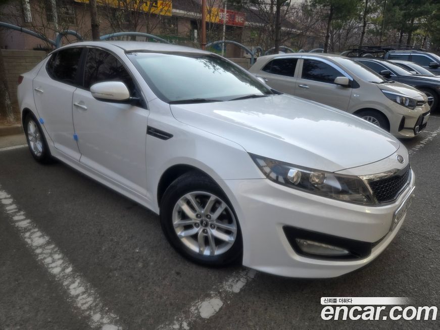 Kia K5 2011