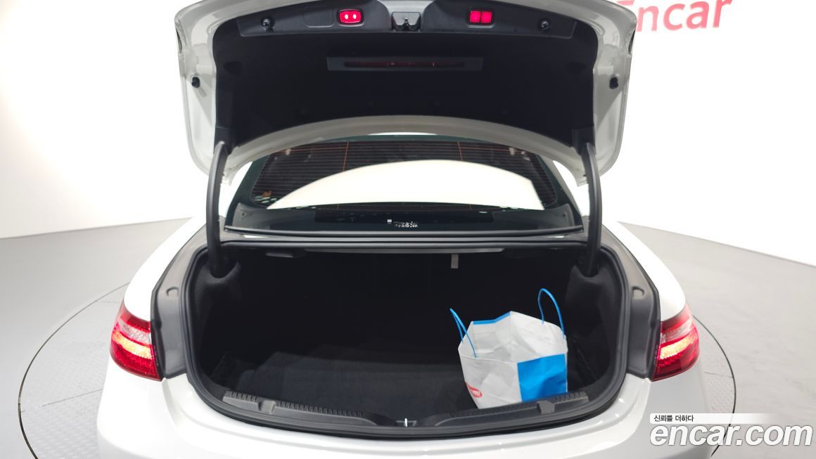 Mercedes-Benz E-Class 2019