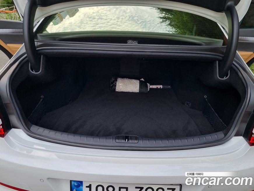 Genesis G80 2023