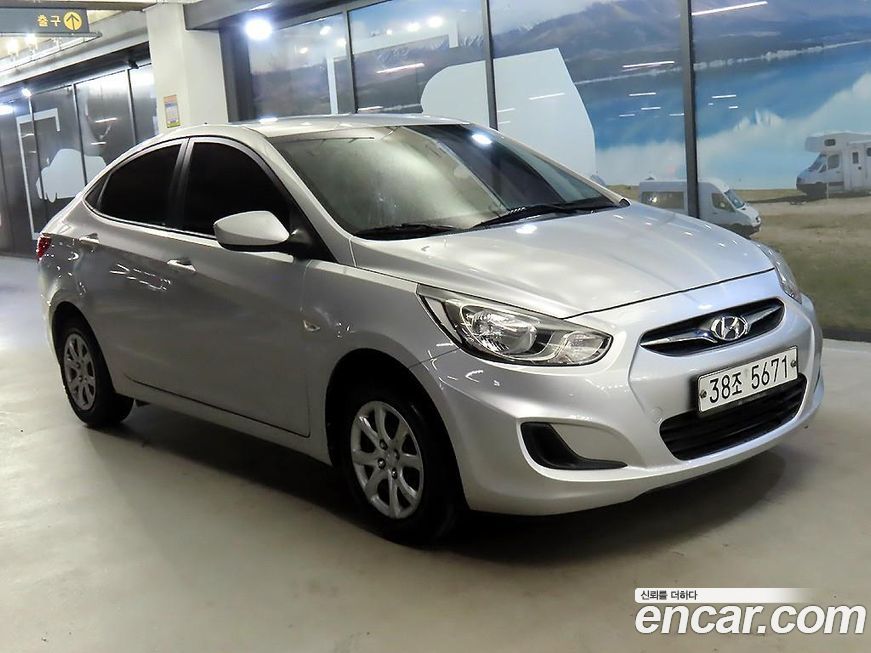 Hyundai Accent 2012