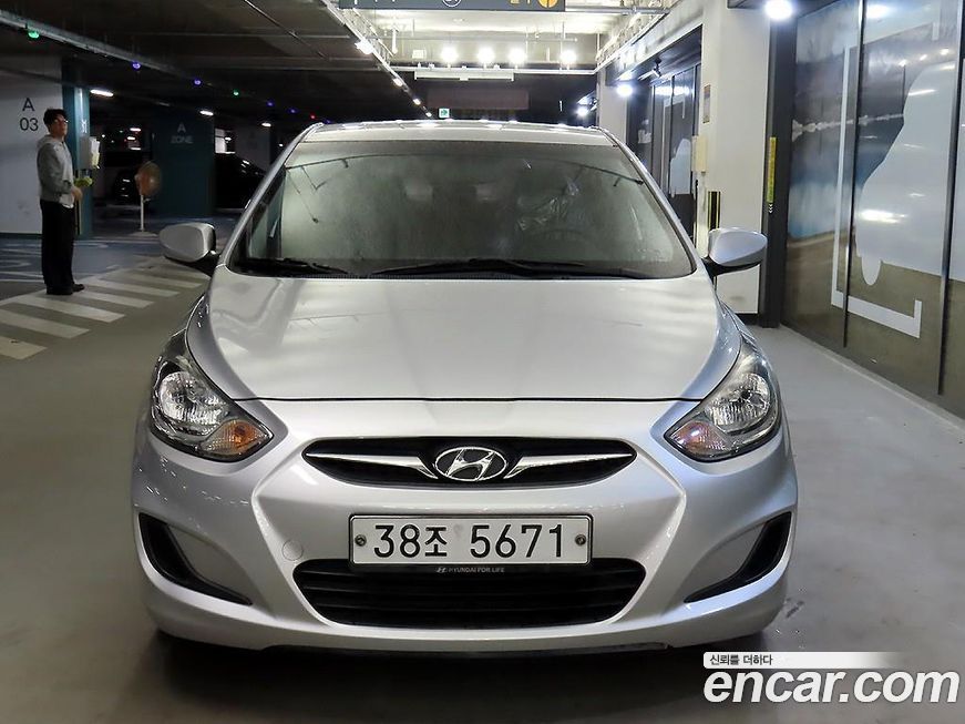 Hyundai Accent 2012