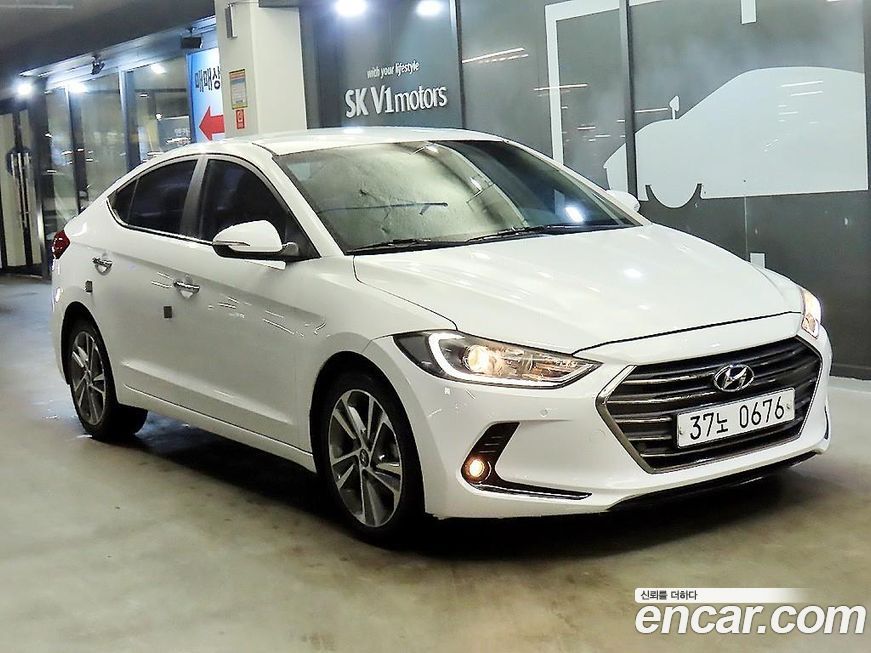 Hyundai AVANTE 2016