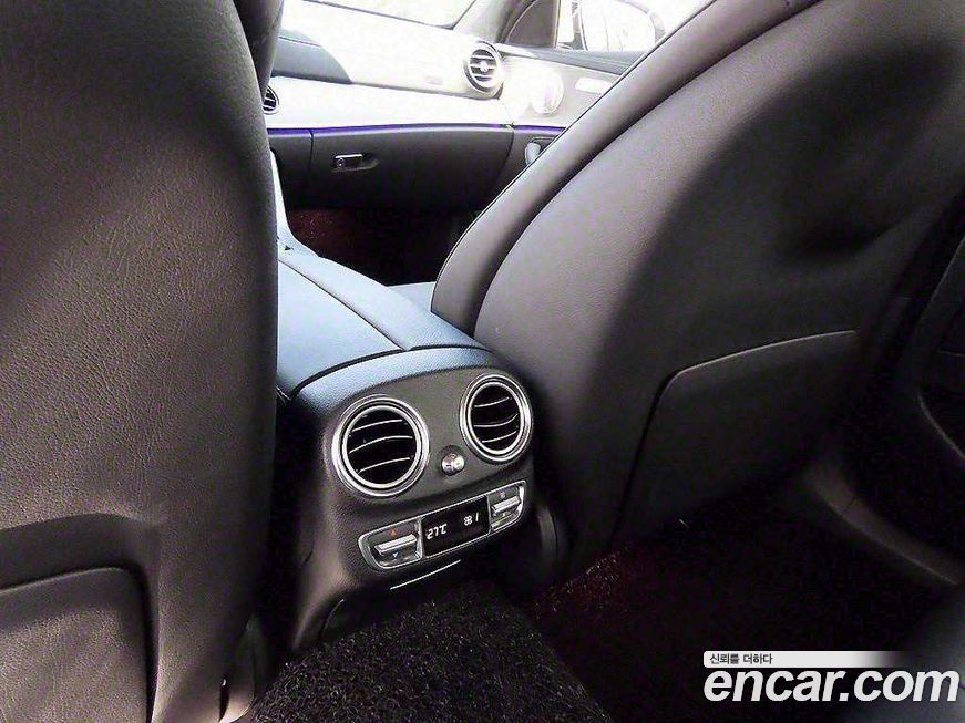 Mercedes-Benz E-Class 2021