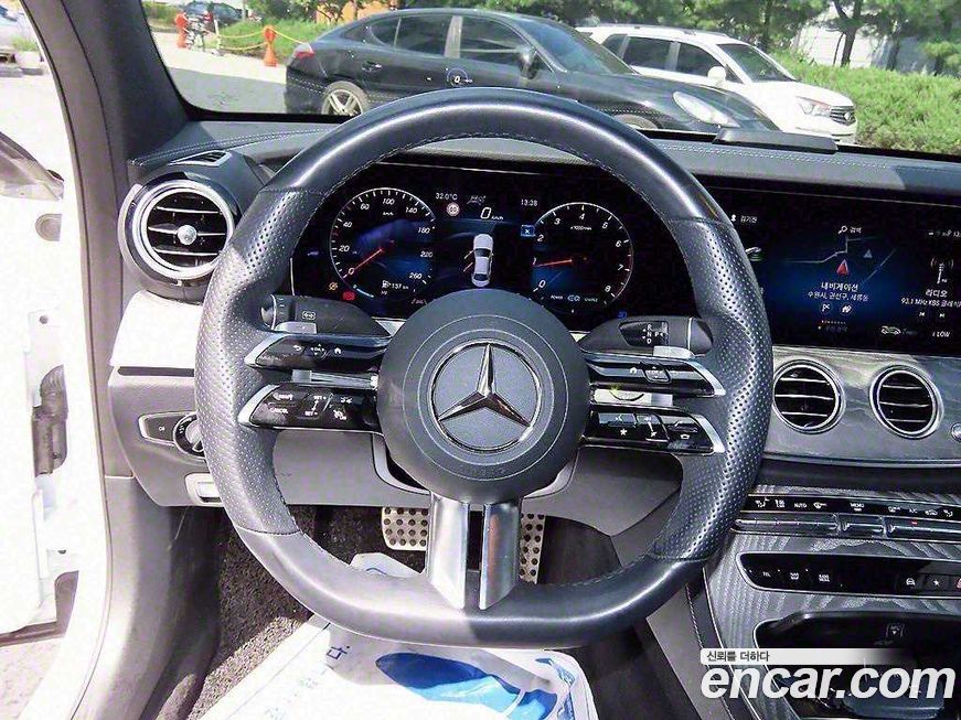 Mercedes-Benz E-Class 2021