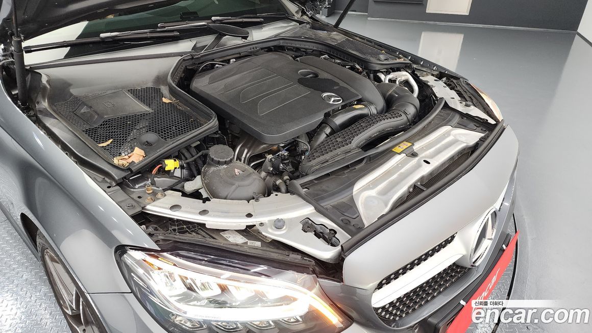 Mercedes-Benz C-Class 2019
