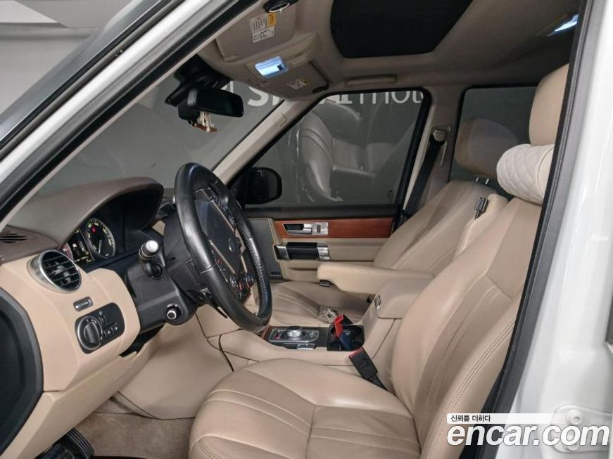 Land Rover Discovery 2015