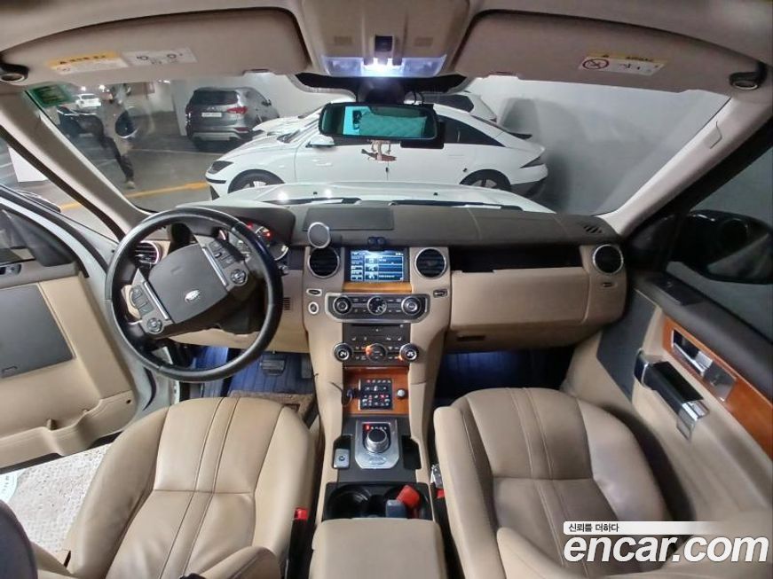 Land Rover Discovery 2015