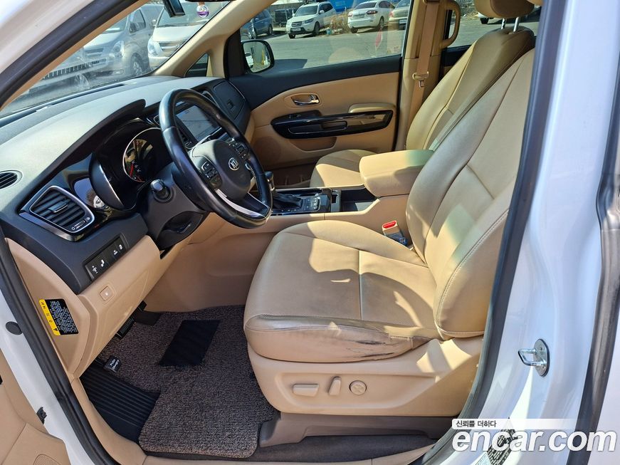 Kia Canival 2018