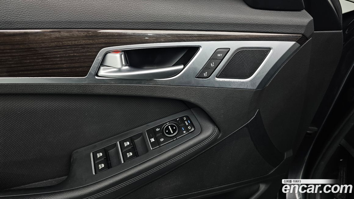 Genesis G80 2017