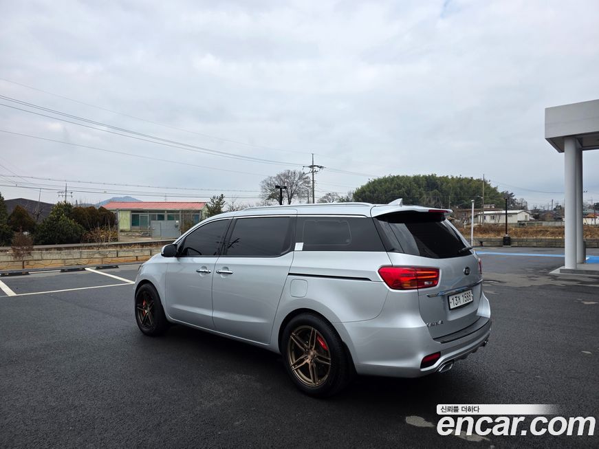 Kia Canival 2019