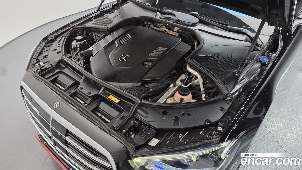 Mercedes-Benz S-Class 2022