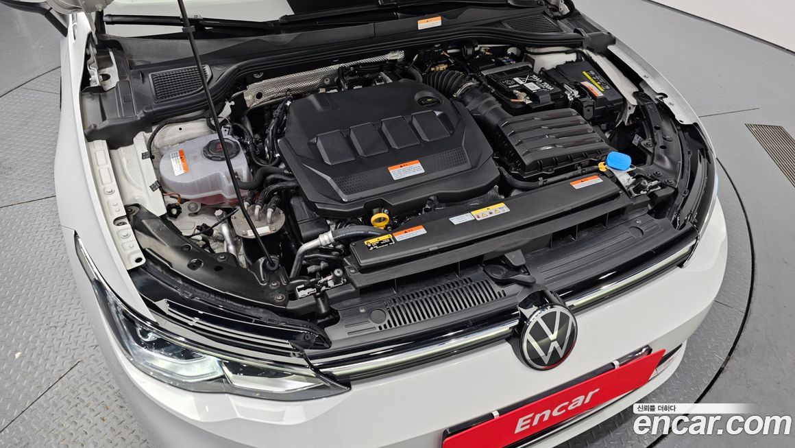 Volkswagen Golf 2024