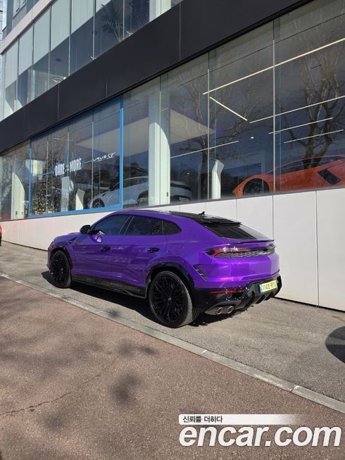 Lamborghini Urus 2025