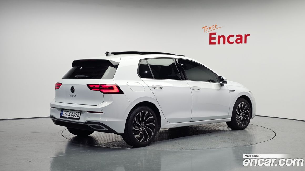 Volkswagen Golf 2024