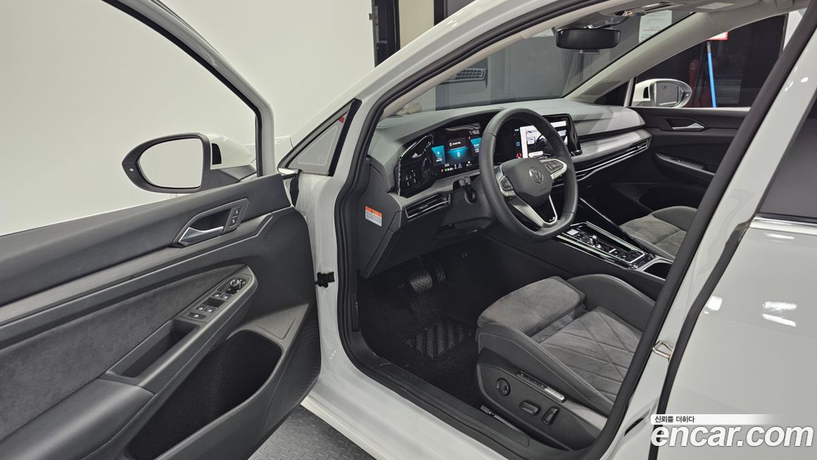 Volkswagen Golf 2024