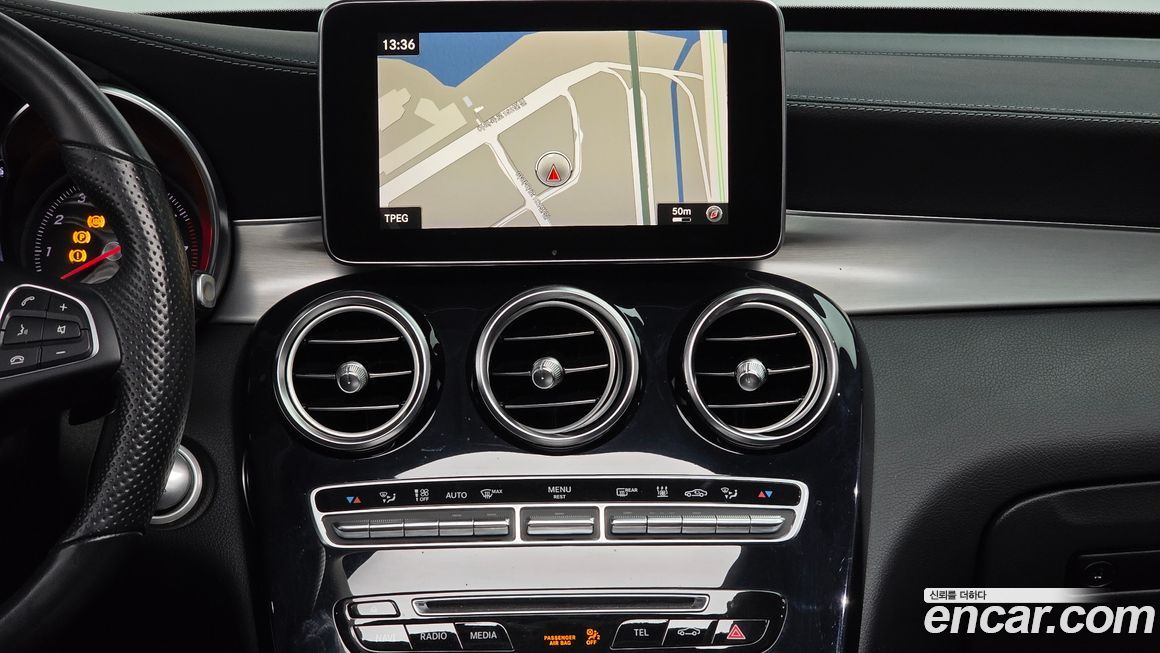 Mercedes-Benz GLC-Class 2019