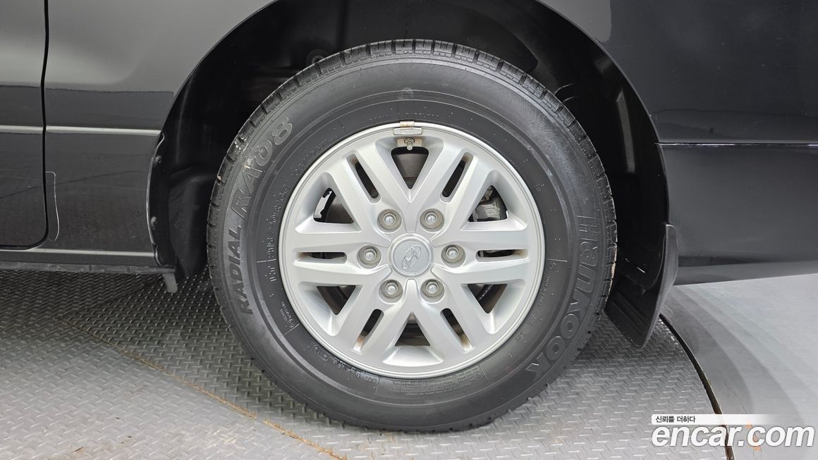 Hyundai Starex 2019