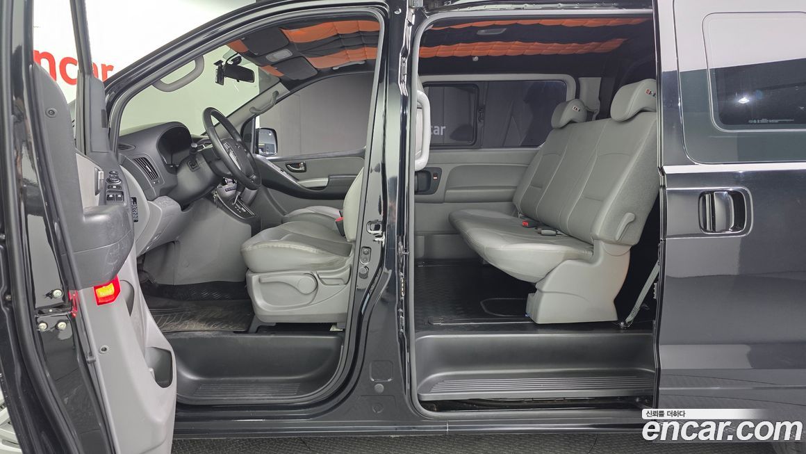 Hyundai Starex 2019