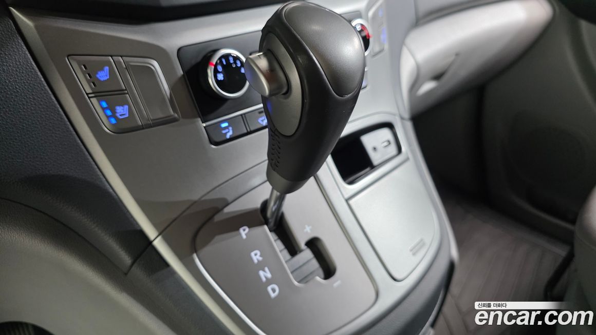 Hyundai Starex 2019