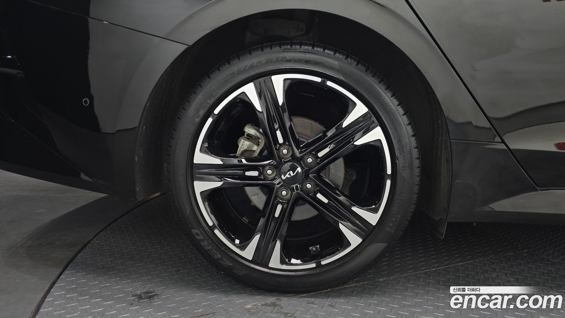 Kia K5 2023