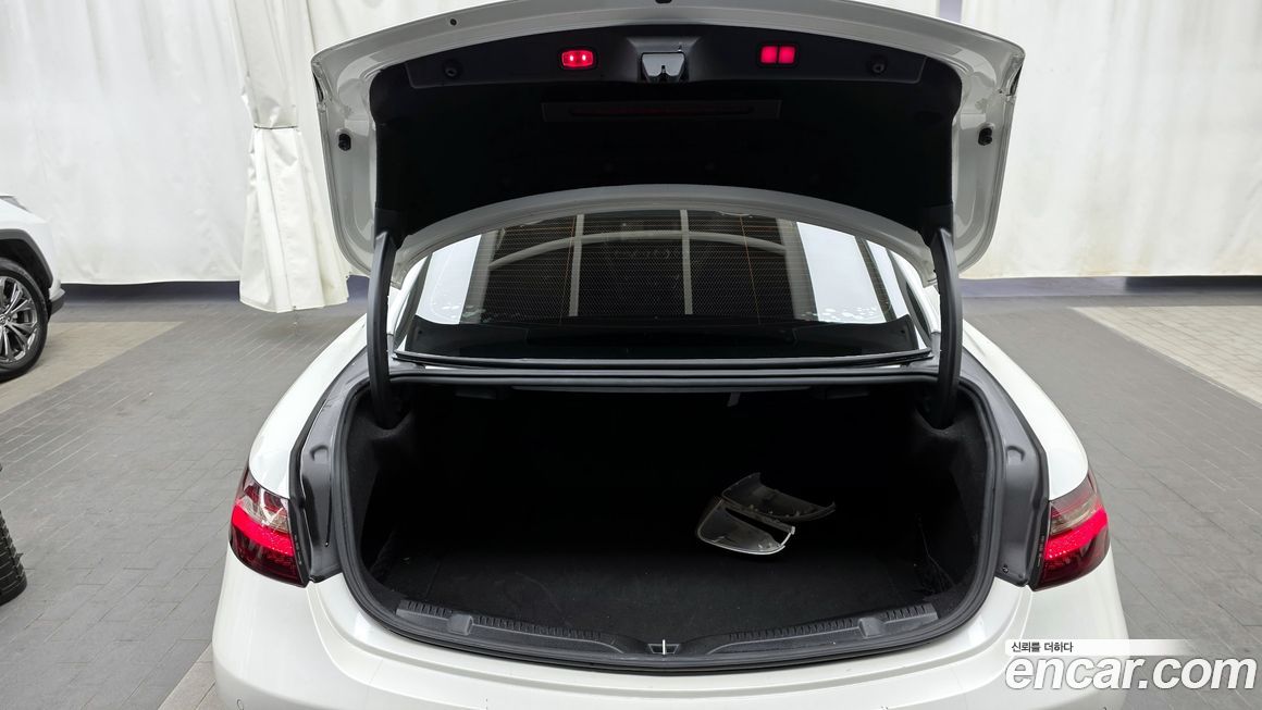 Mercedes-Benz E-Class 2019