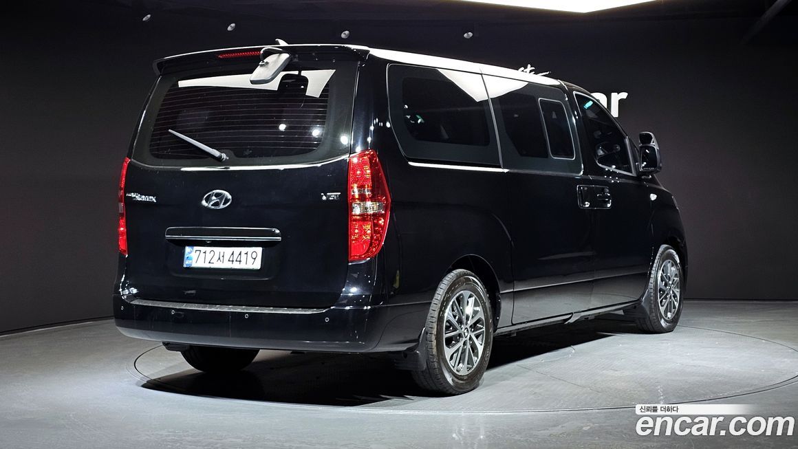 Hyundai Starex 2019