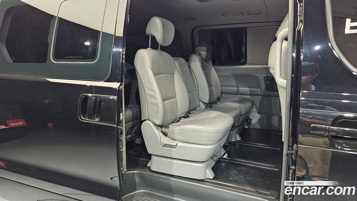 Hyundai Starex 2019
