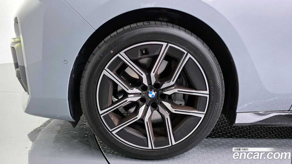 BMW 7-Series 2025