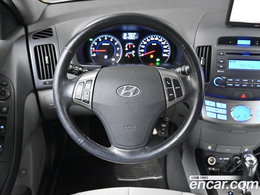 Hyundai AVANTE 2010