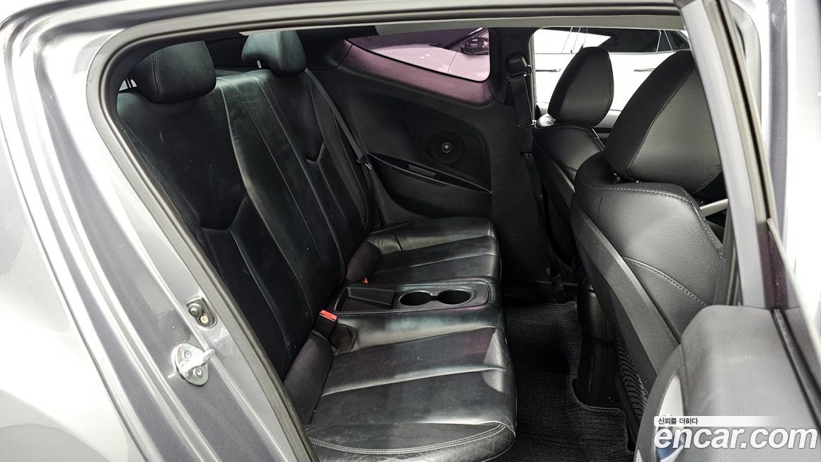 Hyundai Veloster 2012