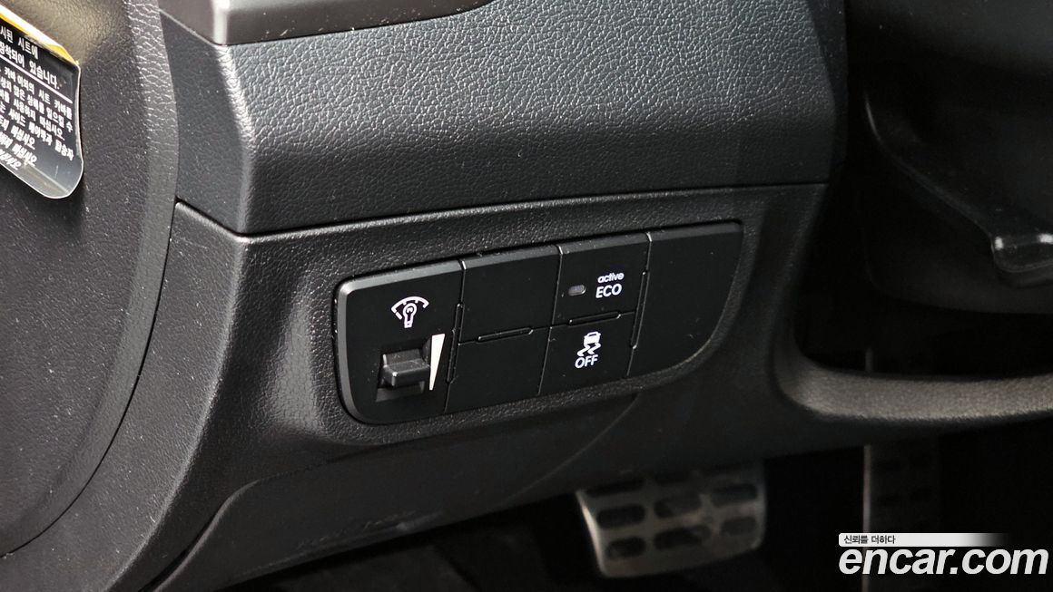 Hyundai Veloster 2012