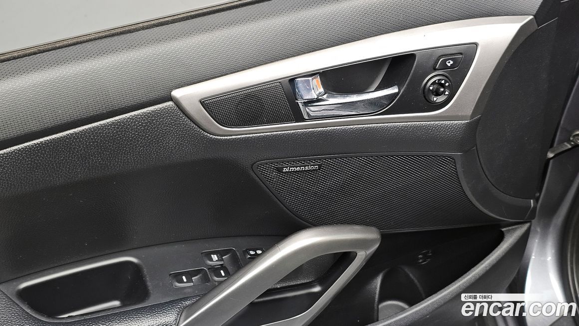 Hyundai Veloster 2012