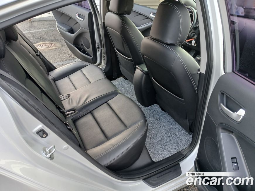 Kia K3 2015