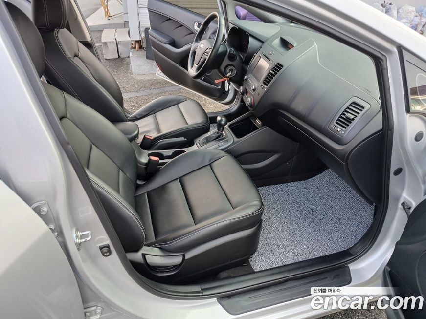 Kia K3 2015