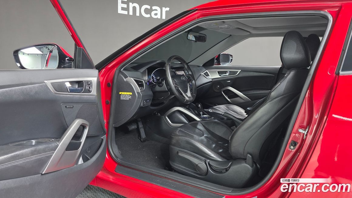 Hyundai Veloster 2012