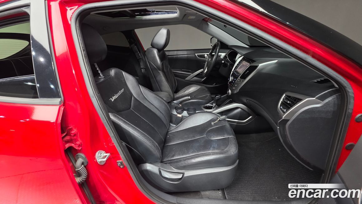 Hyundai Veloster 2012