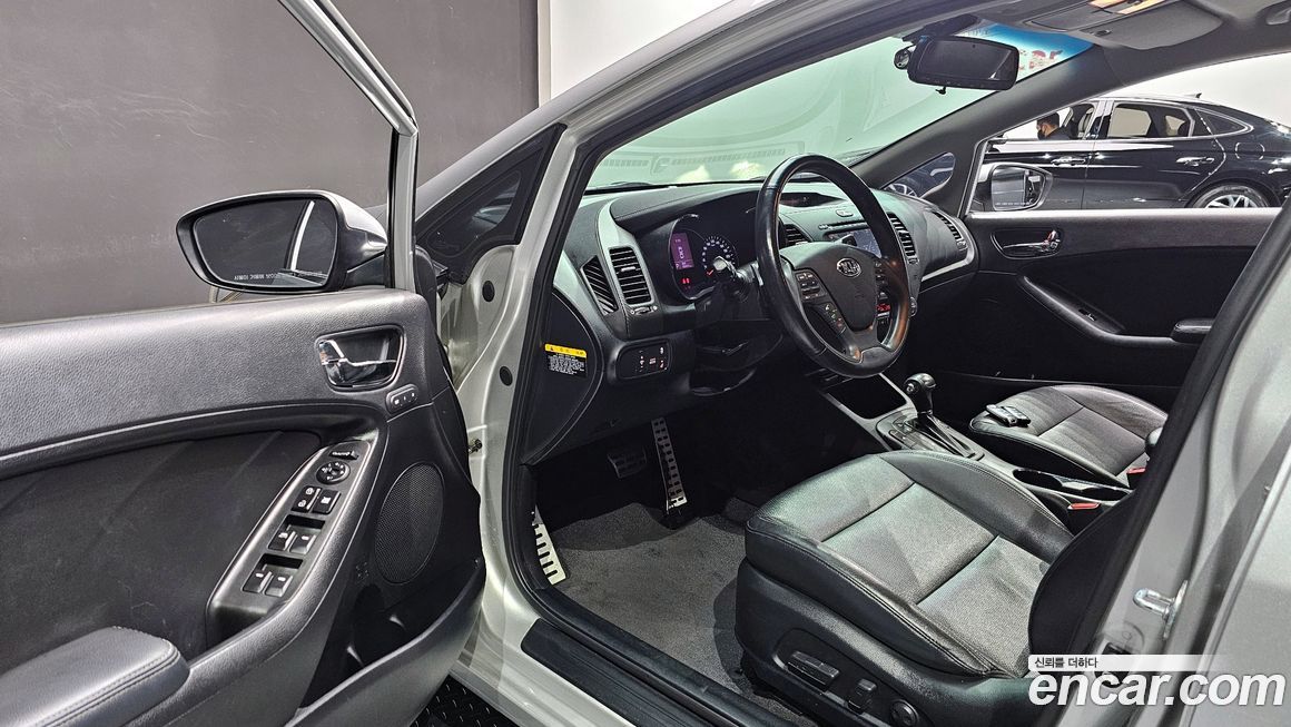 Kia K3 2013