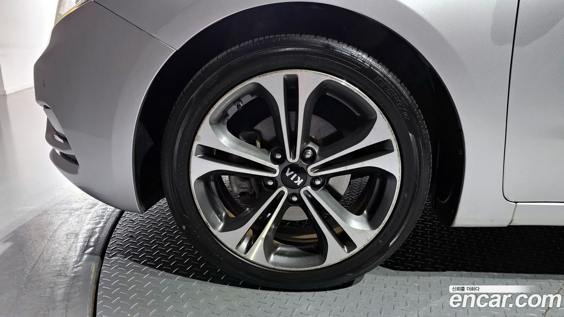 Kia K3 2013