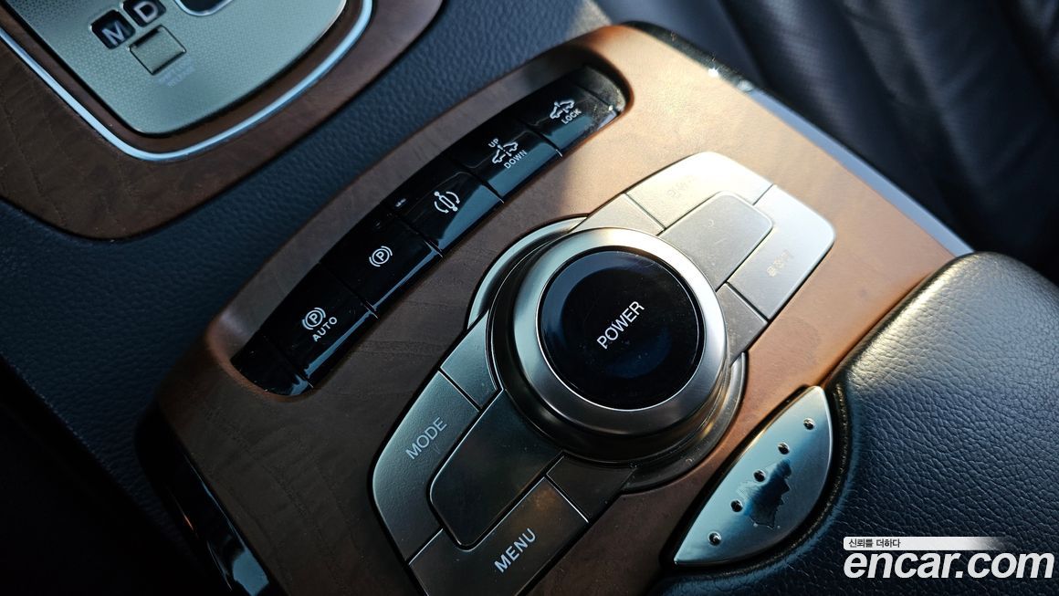 KG_Mobility_Ssangyong Chairman 2016