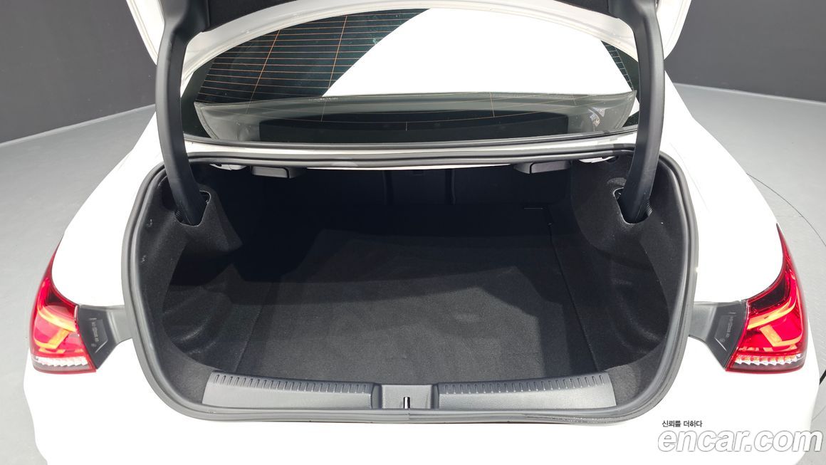 Mercedes-Benz CLA-Class 2023