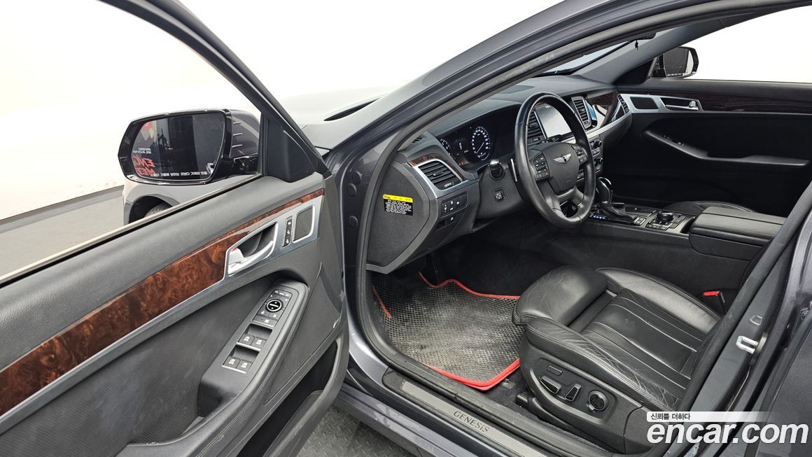 Hyundai Genesis 2016