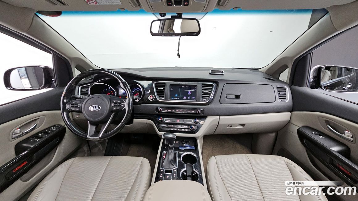 Kia Canival 2019