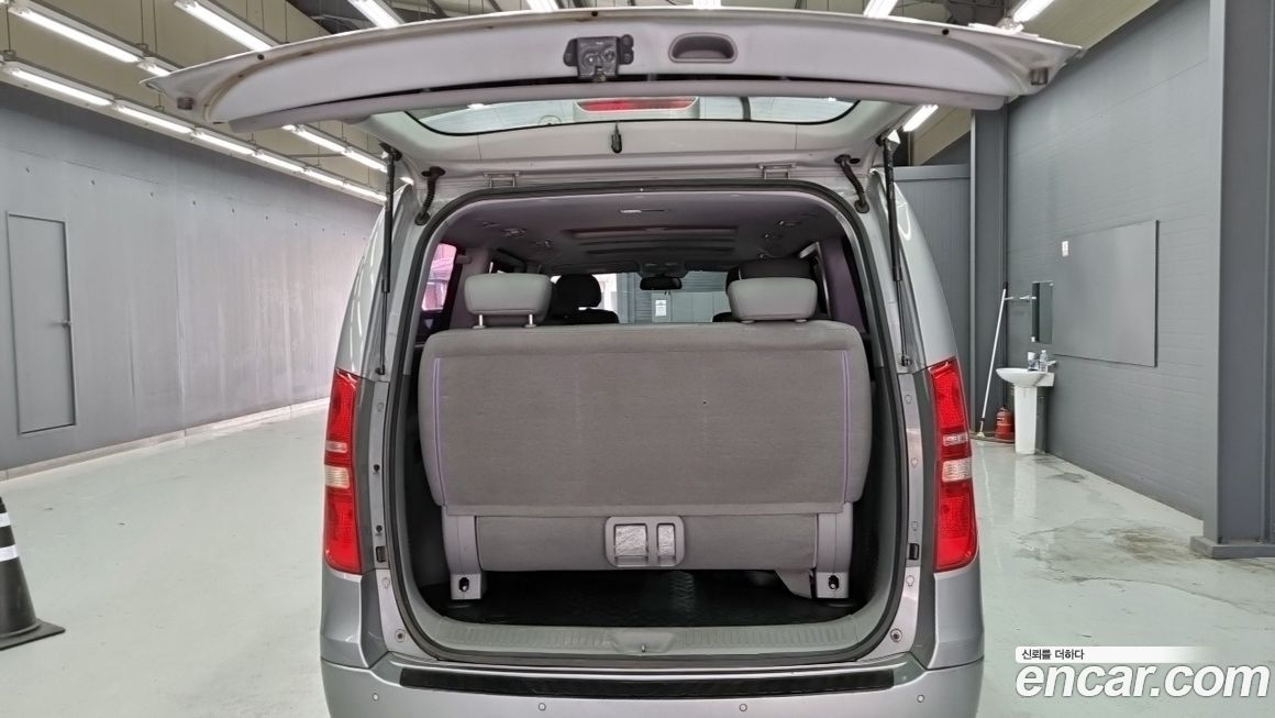 Hyundai Starex 2011