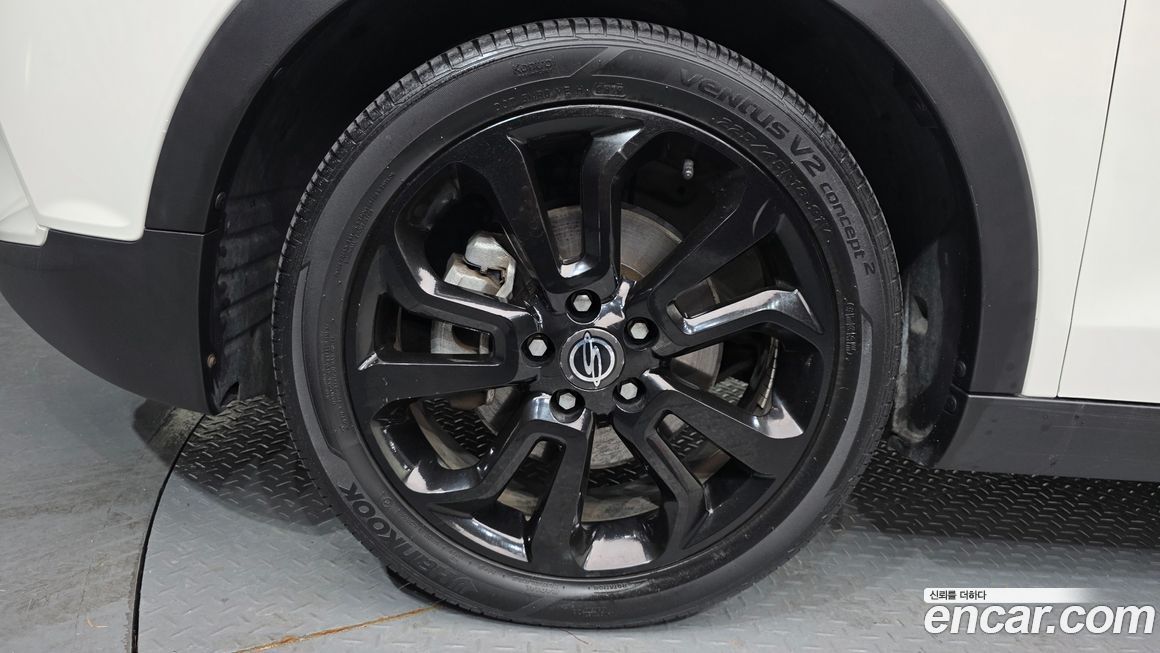 KG_Mobility_Ssangyong TIBOLI 2015