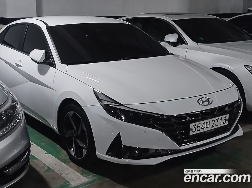 Hyundai AVANTE 2021