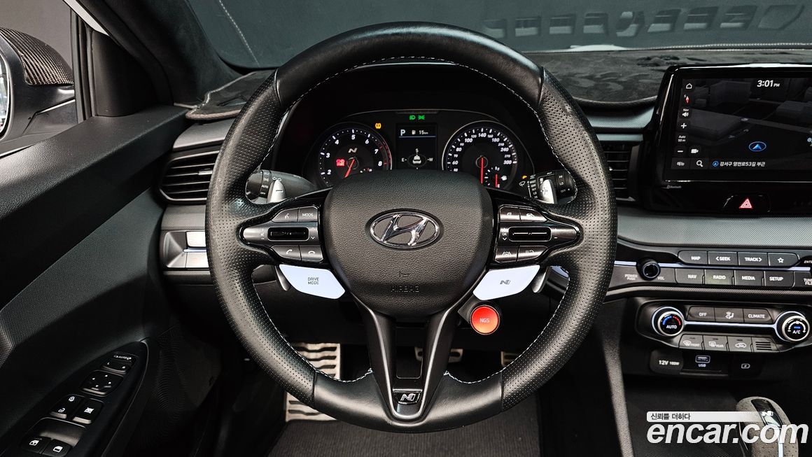 Hyundai Veloster 2021