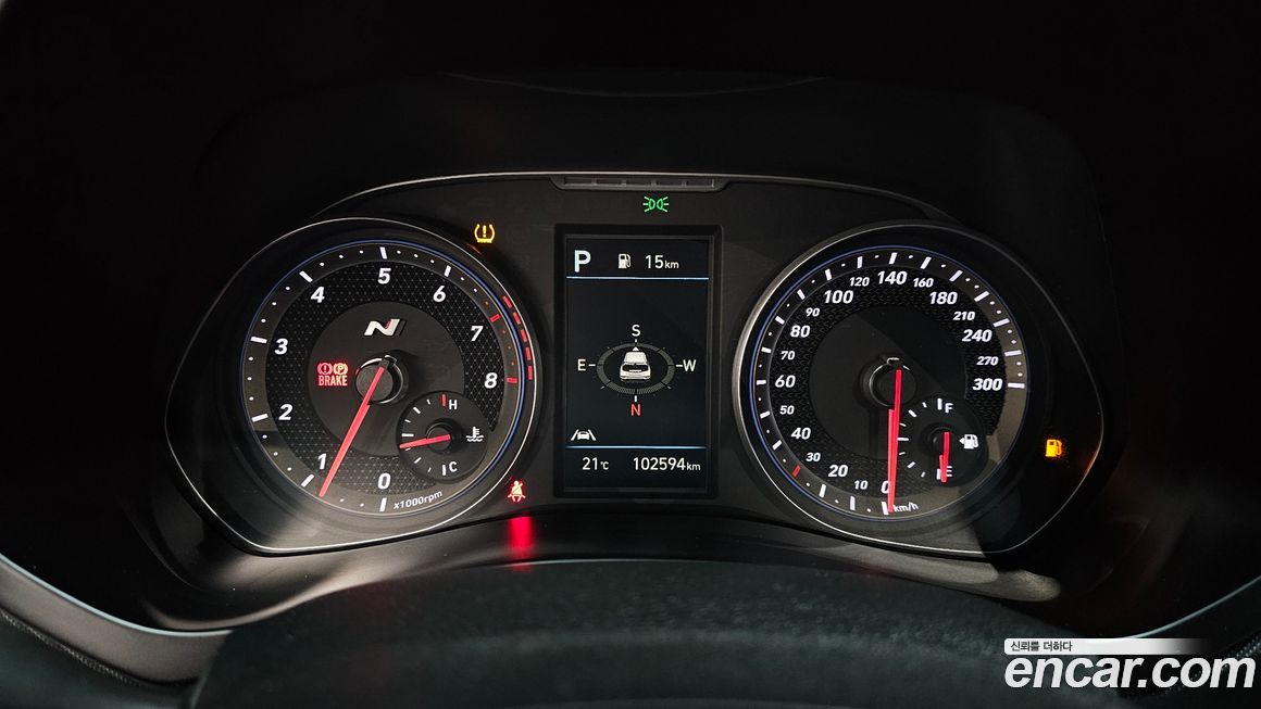 Hyundai Veloster 2021