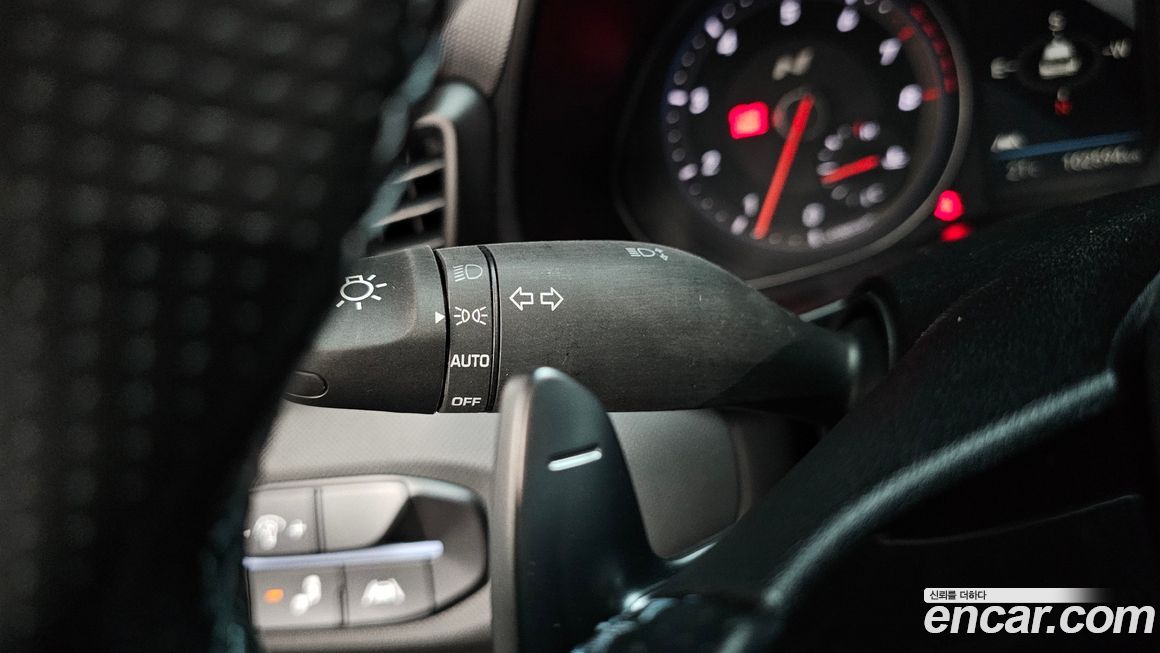 Hyundai Veloster 2021