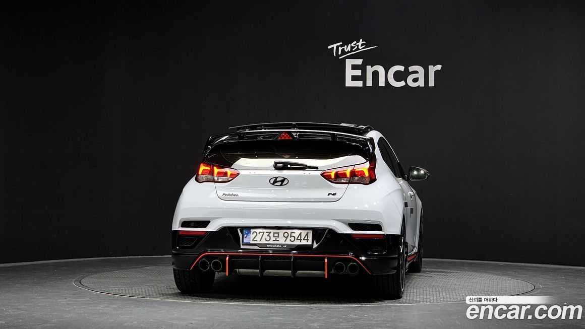 Hyundai Veloster 2021