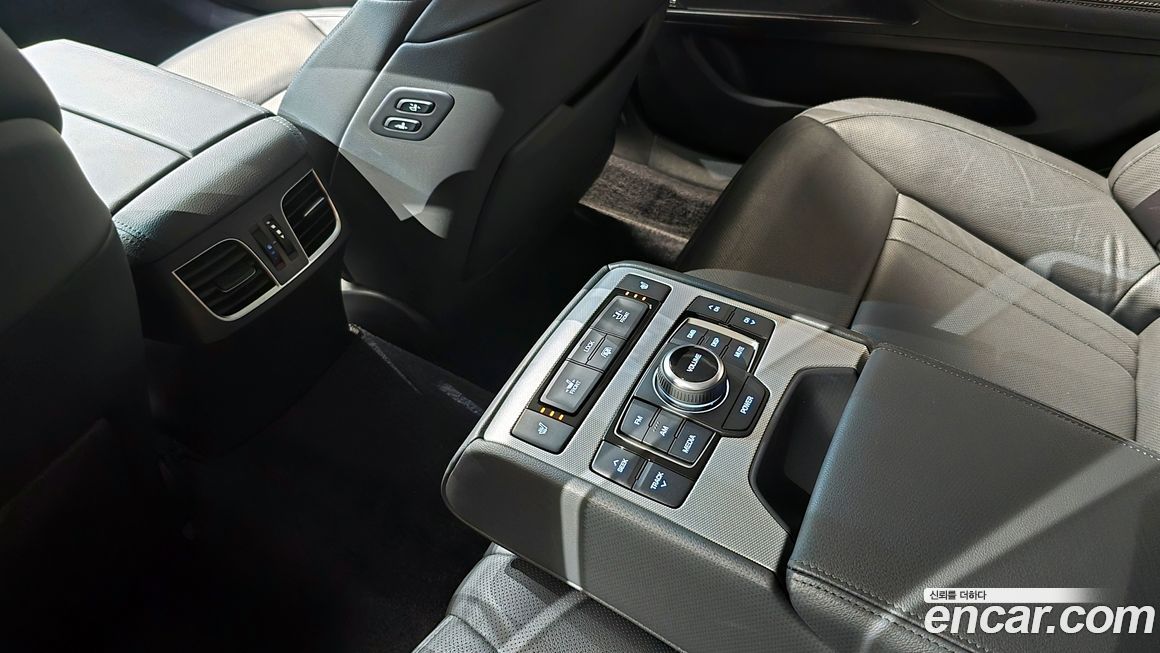 Genesis G80 2017